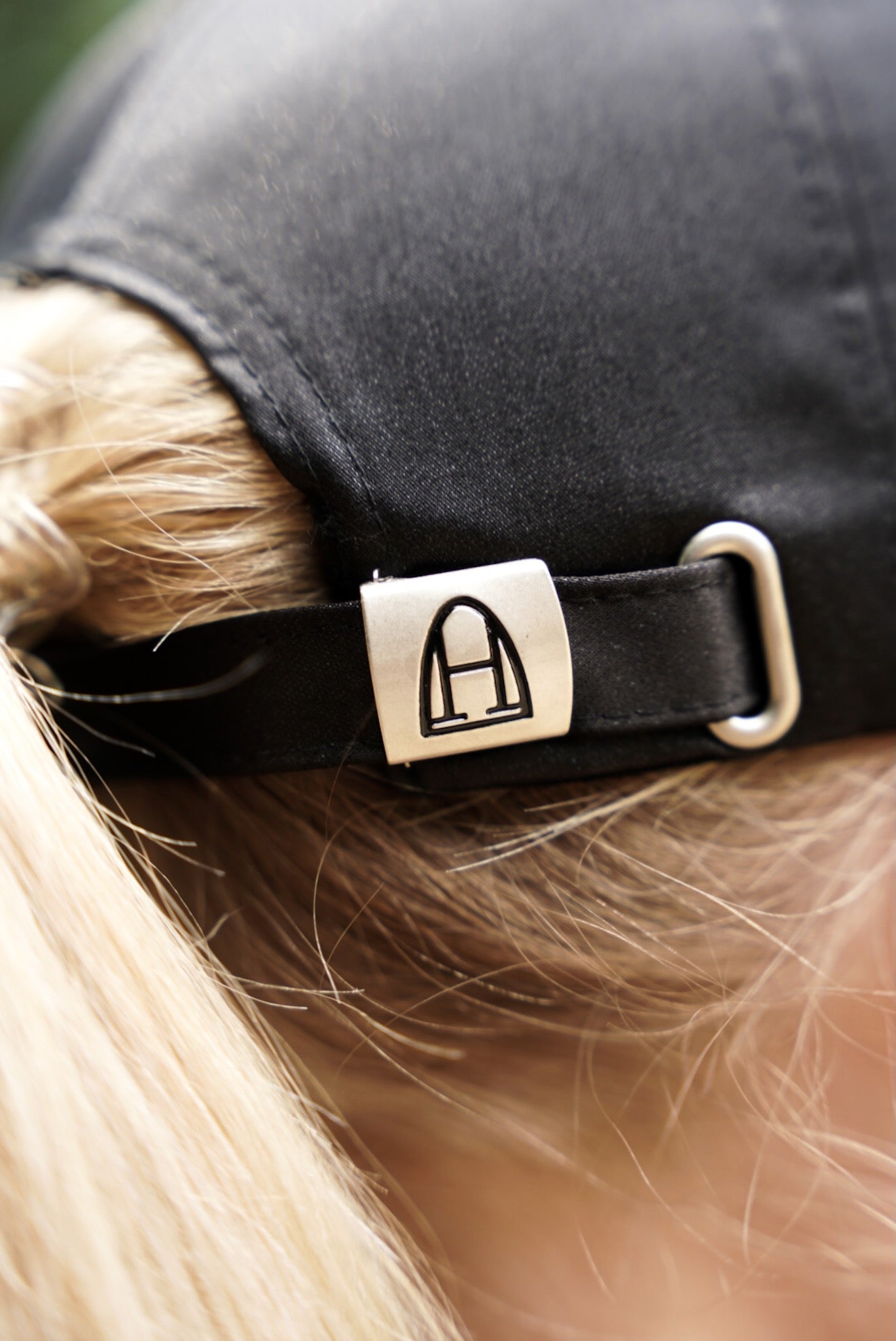 Cap Shiny (Black)