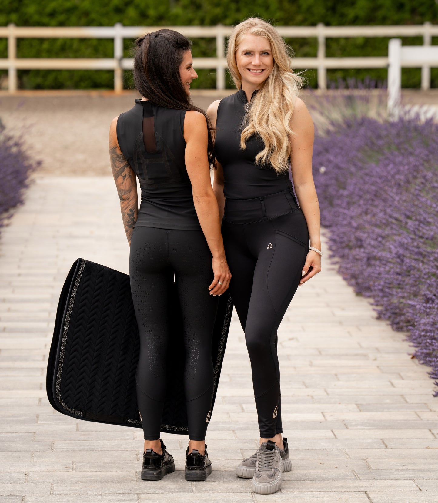 Print Sleeveless Glitter (Black)
