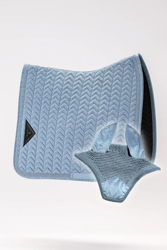 Bundle Fliegenmütze und Schabracke Velvet (Cloud Blue)