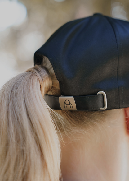 Amour Crystal Cap (Black)